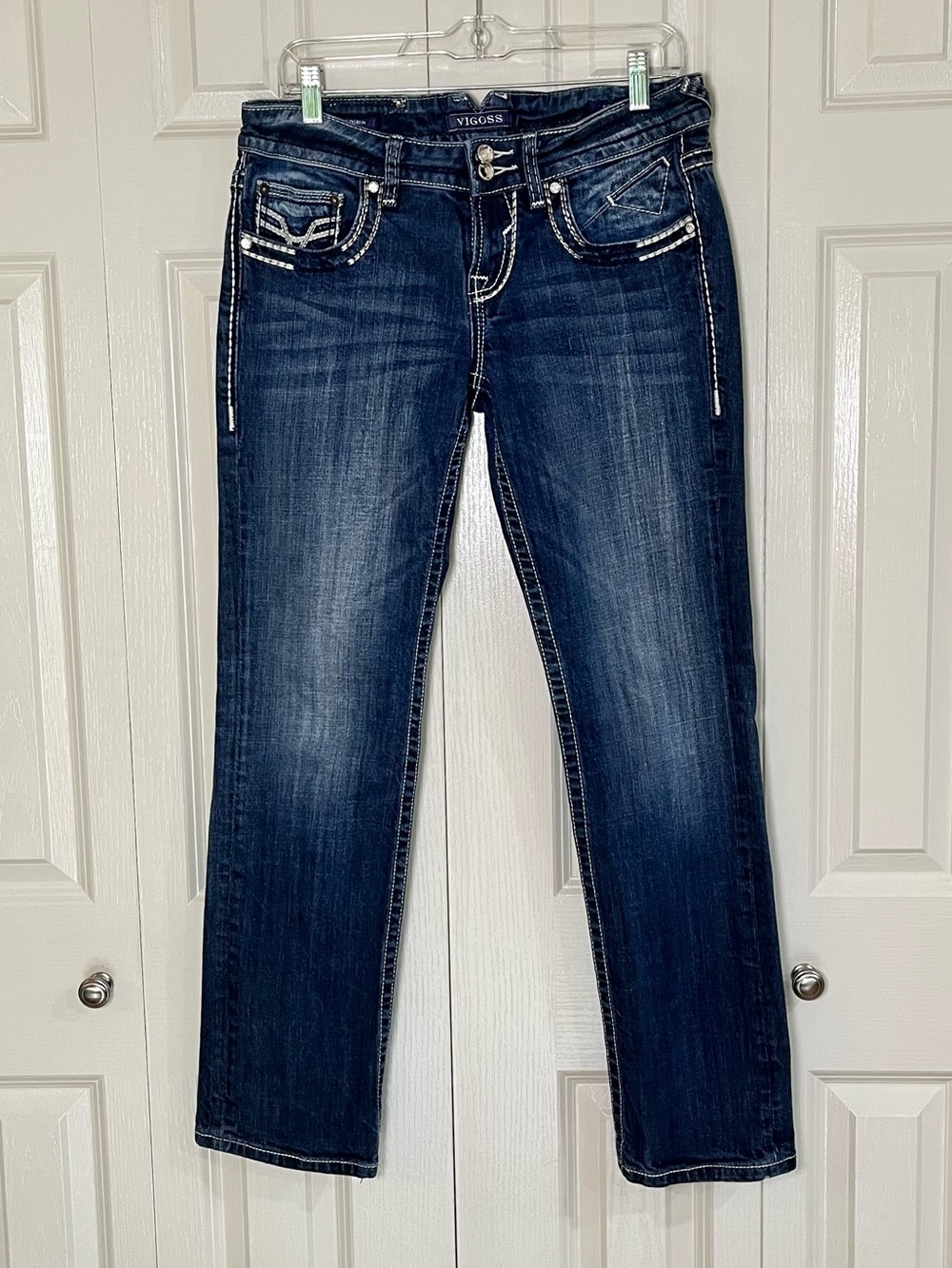Women's Vigoss Dublin
Straight Leg Embellished 
Low Rise Jeans Size 9